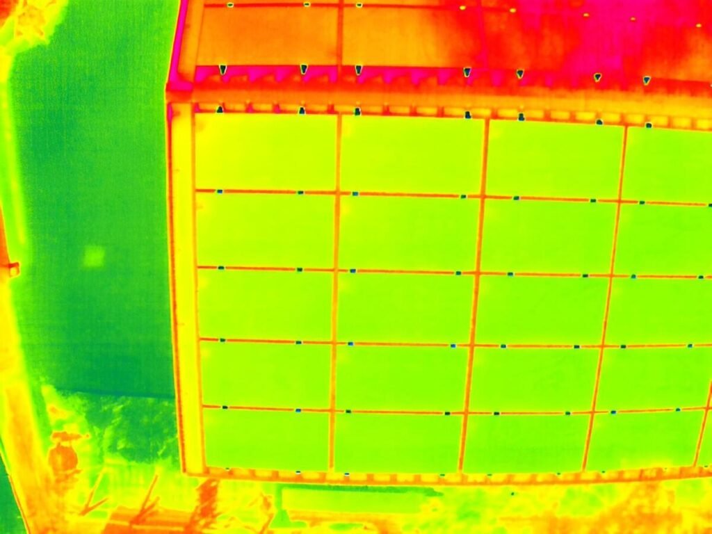 thermographie-panneaux-solaires-drone-seoannuaire